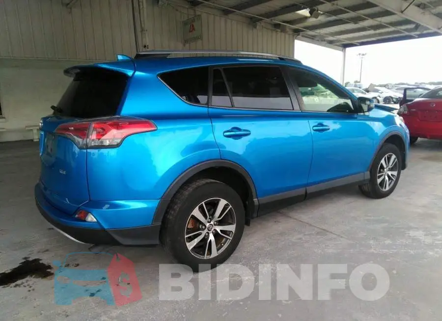 JTMWFREV5HJ115989 Photo# 4