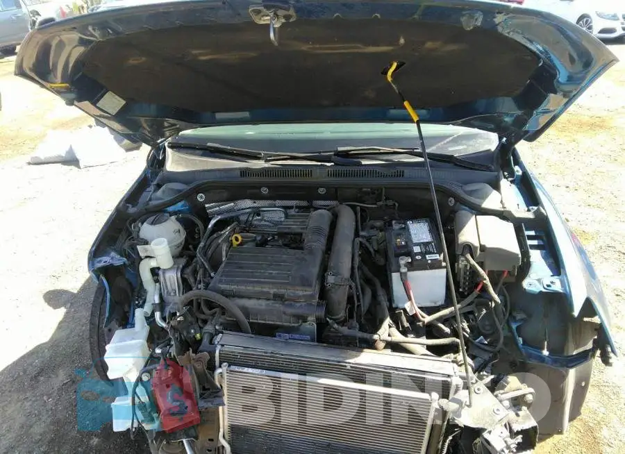 3VW2B7AJ0HM279720 Photo# 10