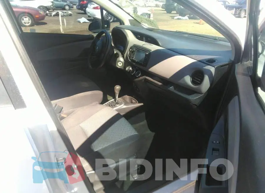 VNKKTUD38FA053731 Photo# 5