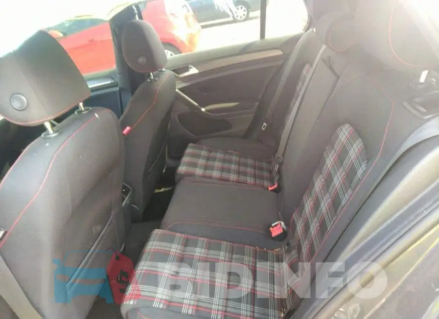 3VW6T7AU3KM008537 Photo# 8