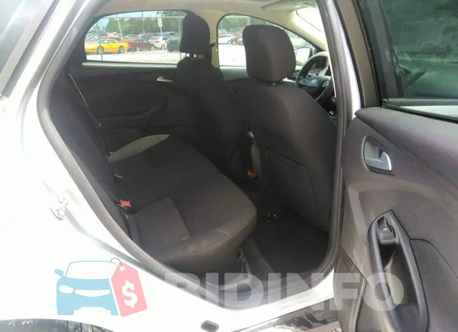1FADP3K25FL202052 Photo# 8