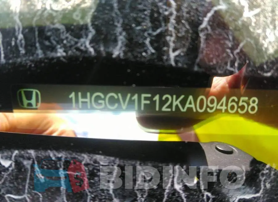 1HGCV1F12KA094658 Photo# 9