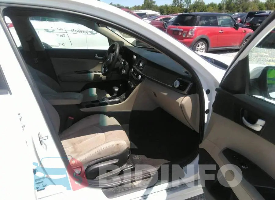 5XXGT4L39HG124331 Photo# 5