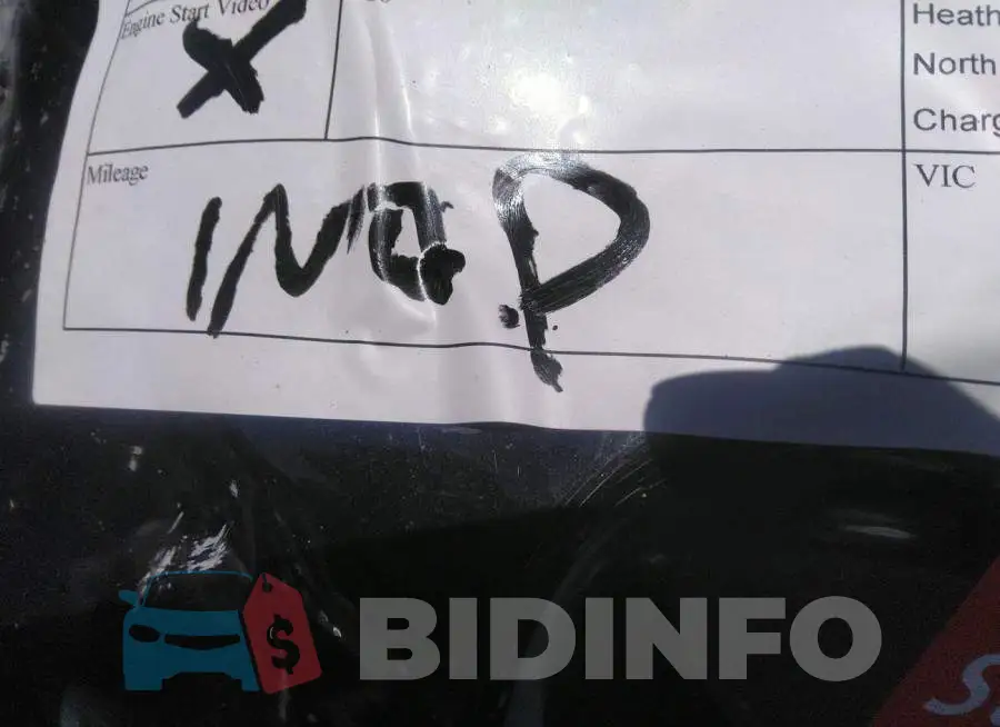WBA8E1G56JNU89128 Photo# 7