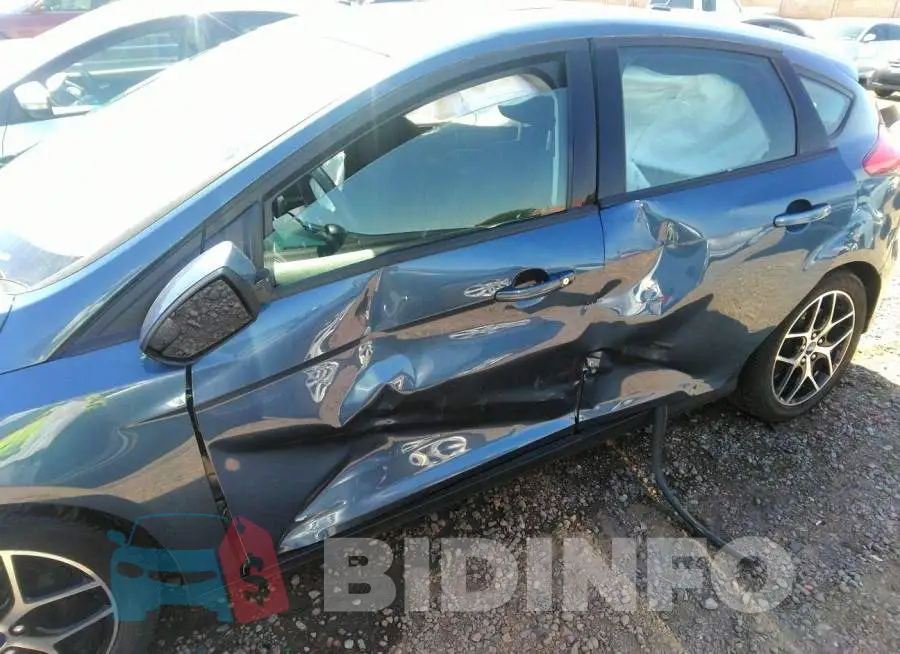 1FADP3M22JL224581 Photo# 6