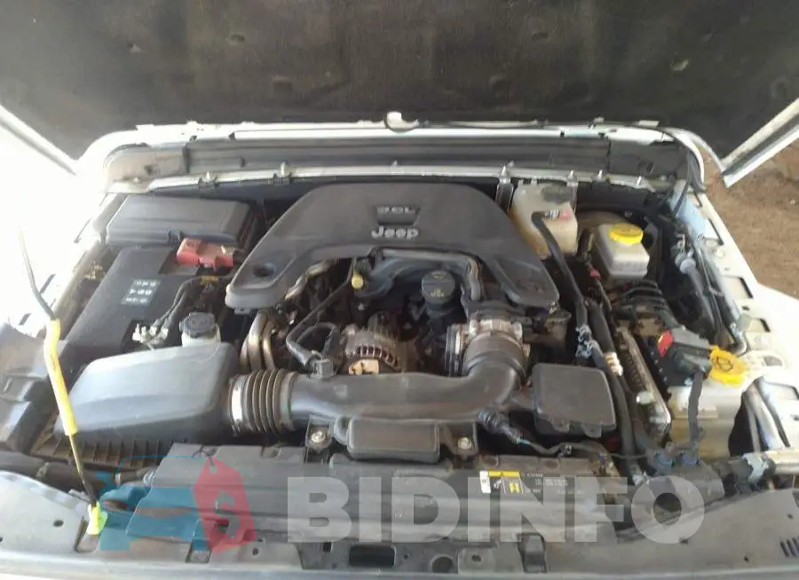 1C4HJXDG3KW658377 Photo# 10