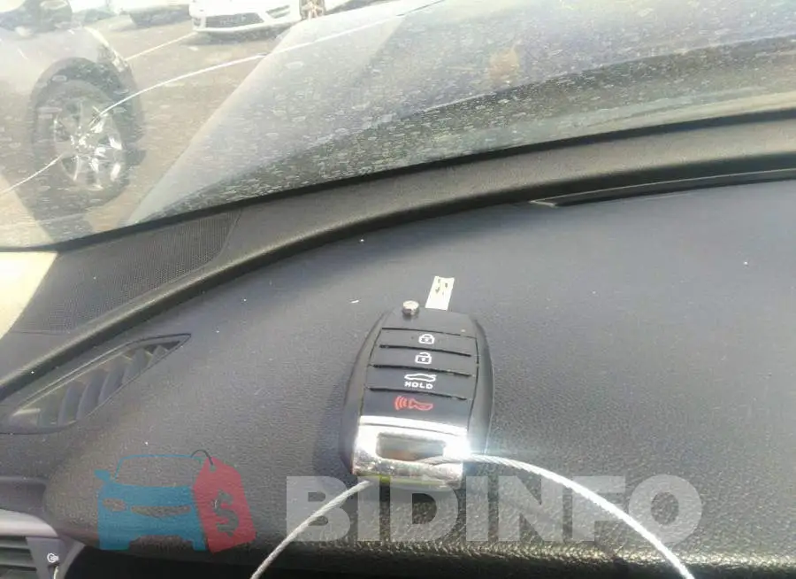 5XXGT4L34JG193711 Photo# 11