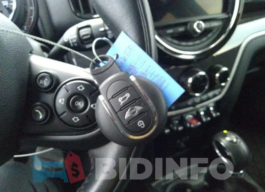WMZYT5C31J3D82362 Photo# 11
