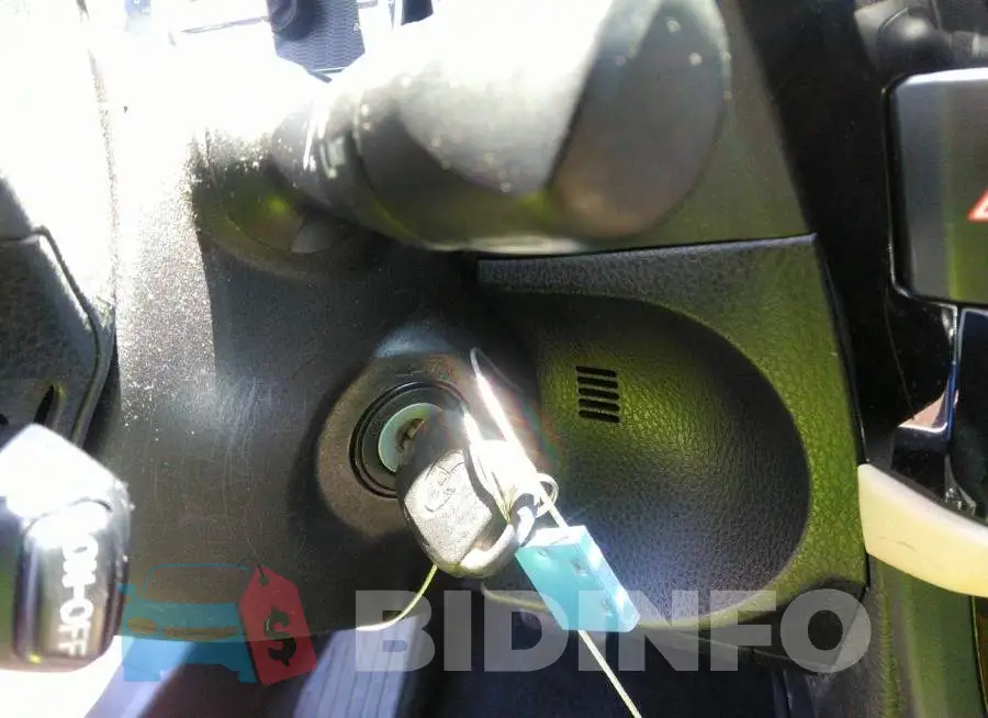 2T1BURHE2GC640180 Photo# 11
