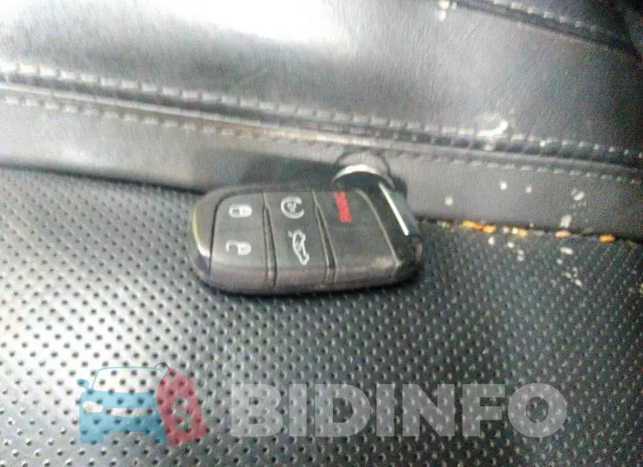 2C3CDXJG4GH134347 Photo# 11