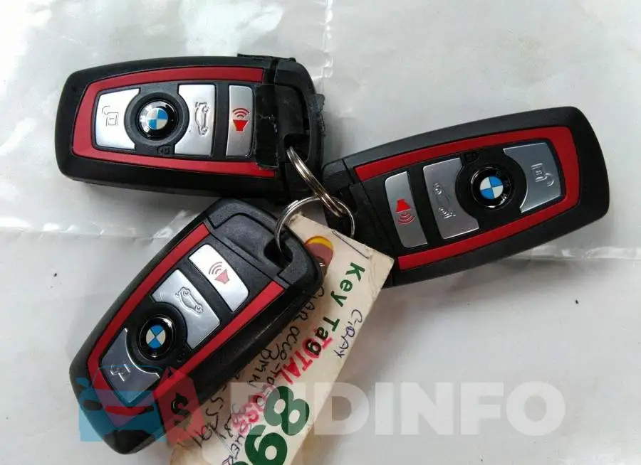 WBA8E3G5XGNU02738 Photo# 11