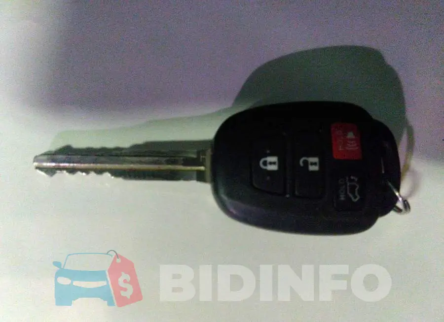2T3RFREV8GW523450 Photo# 11