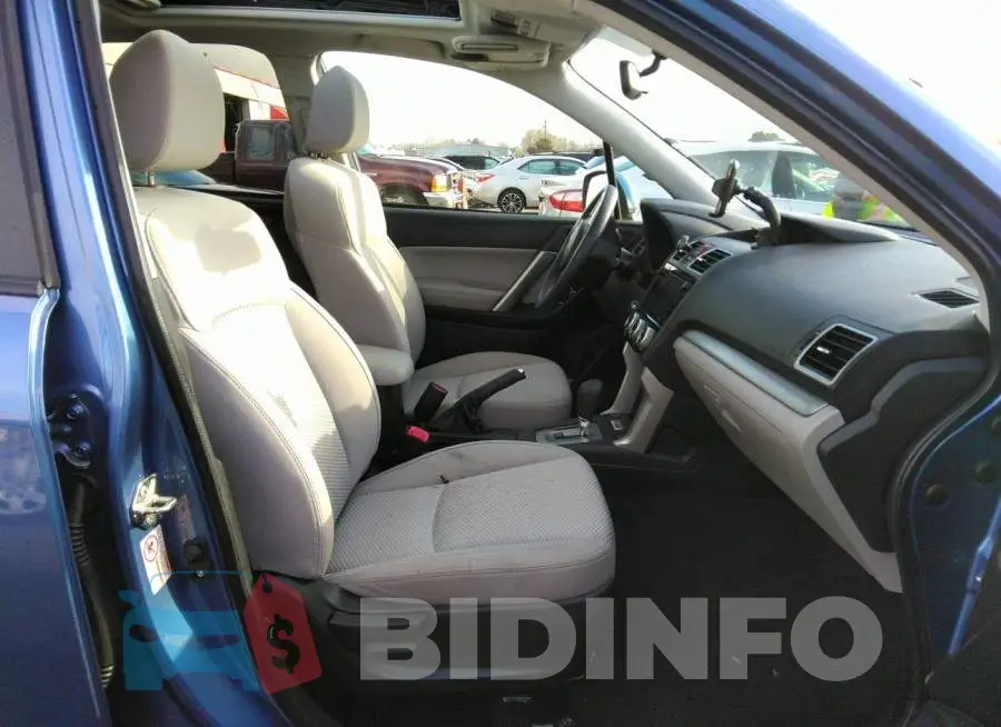 JF2SJAECXHH497989 Photo# 5