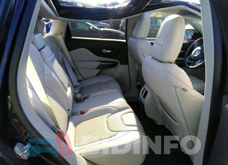 1C4PJMDX5KD299720 Photo# 8