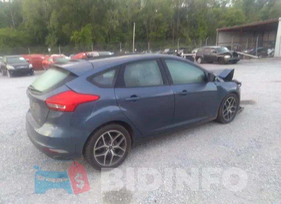 1FADP3M23JL255810 Photo# 4