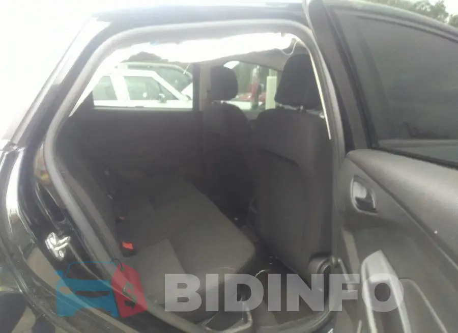 1FADP3E21JL226403 Photo# 8