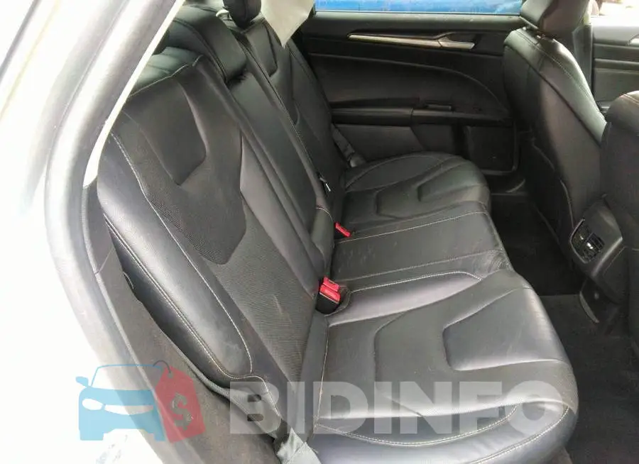 3FA6P0D98KR120152 Photo# 8