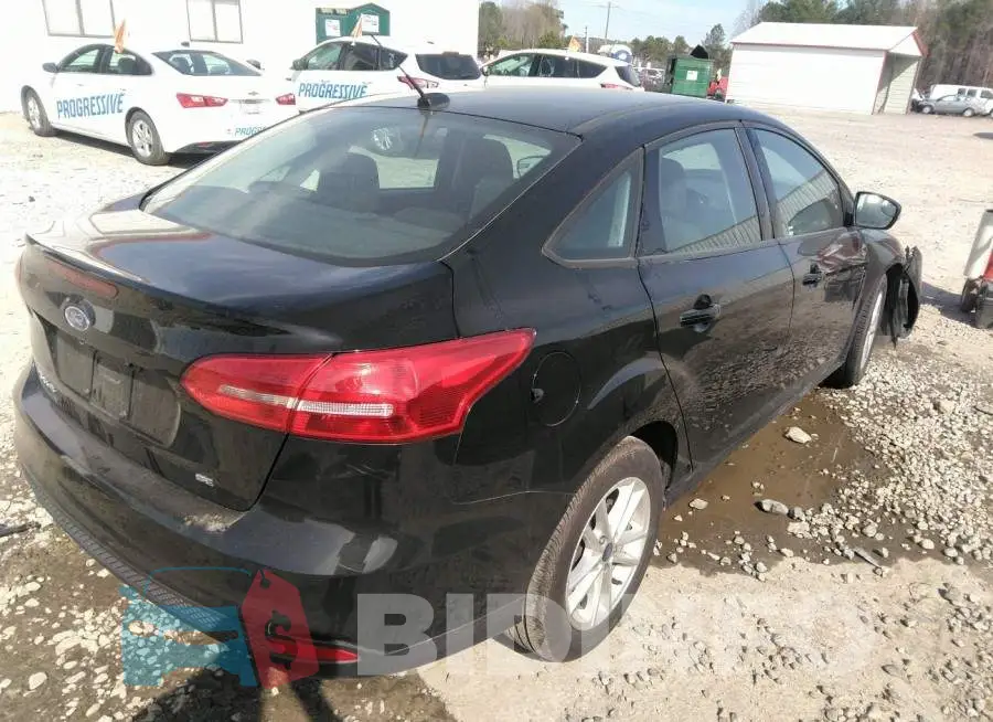 1FADP3F24JL308754 Photo# 4