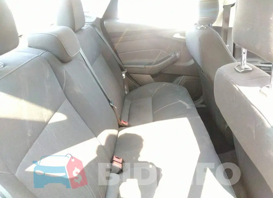 1FADP3FE5HL294156 Photo# 8