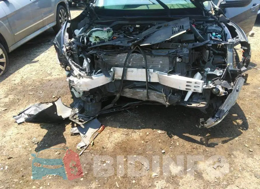 19XFC1F77HE028361 Photo# 6
