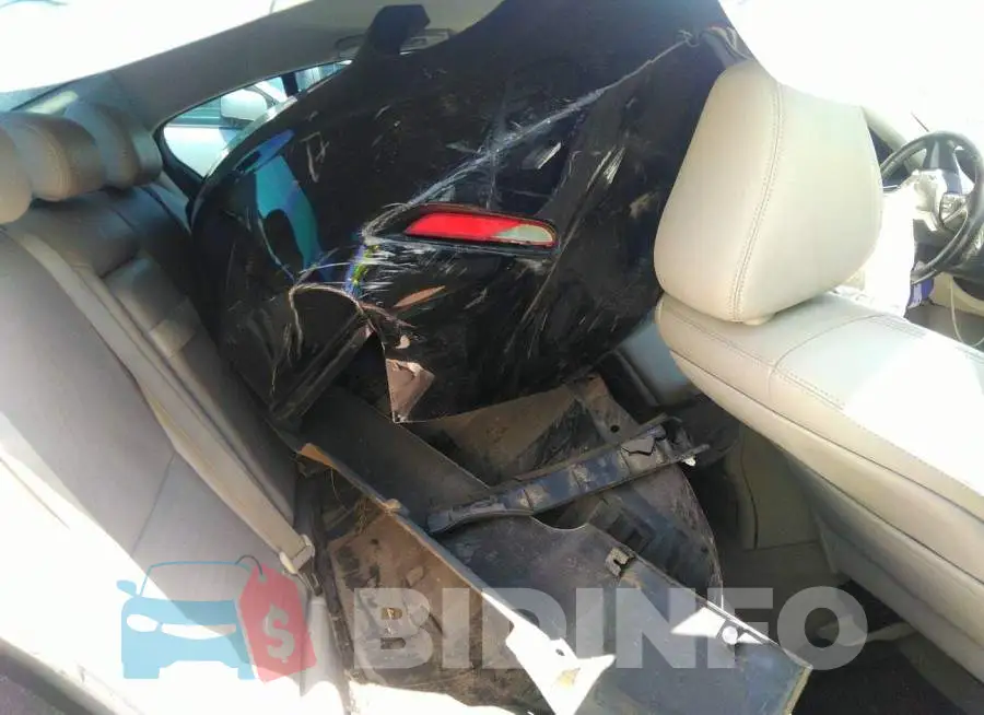 JN1BV7AP3FM330881 Photo# 8