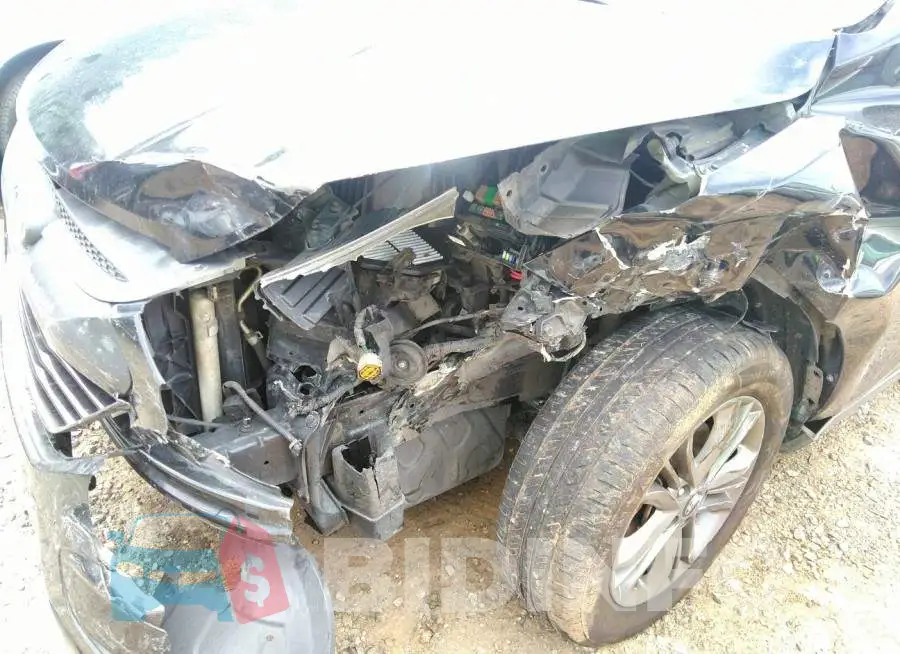 KM8JT3AF5FU108093 Photo# 6