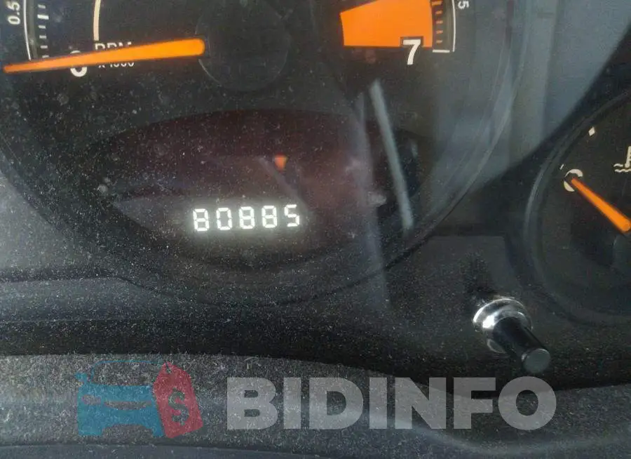 1C4NJPBB8FD328312 Photo# 7