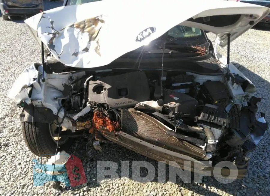 KNDJ23AU6L7002350 Photo# 6