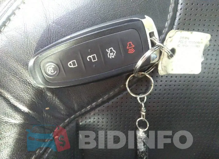 1FAHP2J87GG125518 Photo# 11