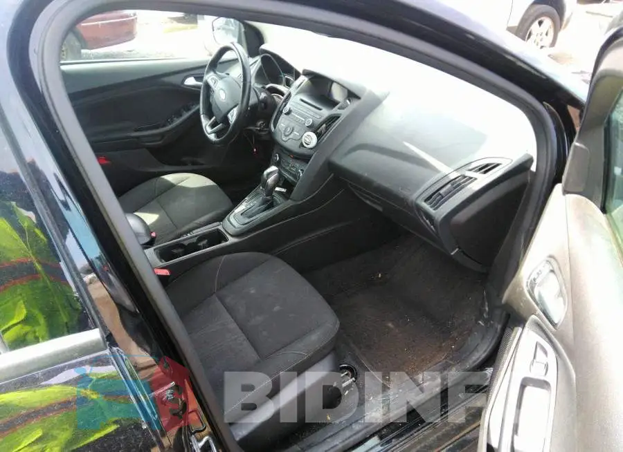 1FADP3F25GL244622 Photo# 5