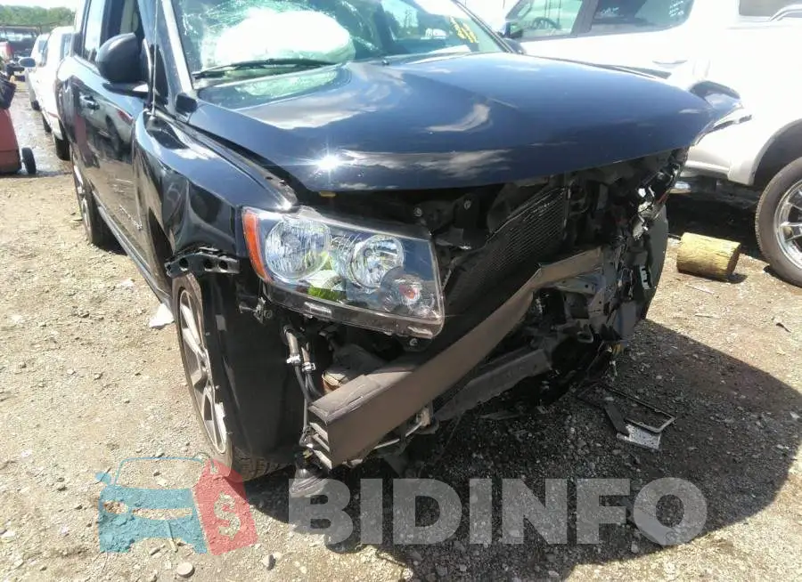 1C4NJCBA5GD706216 Photo# 6