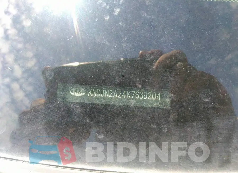 KNDJN2A24K7639204 Photo# 9