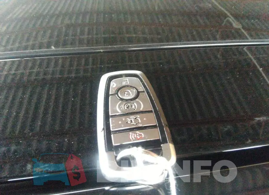 2FMPK4AP3HBC39589 Photo# 11