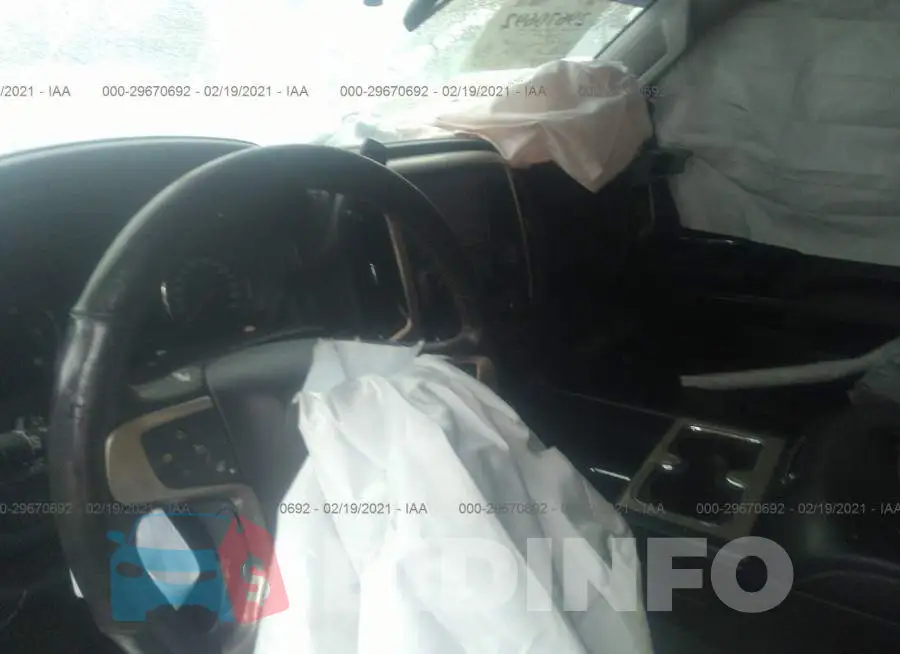 1GT12UEG6GF173718 Photo# 5
