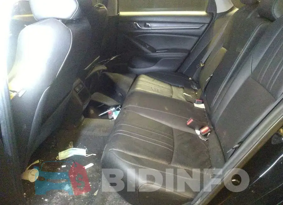 1HGCV1F45MA038906 Photo# 8