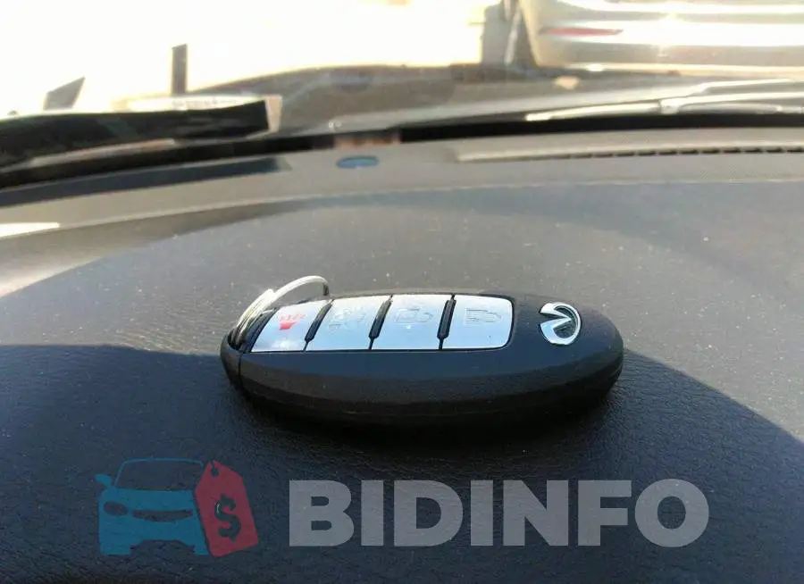 JN1BV7AR7FM413621 Photo# 11