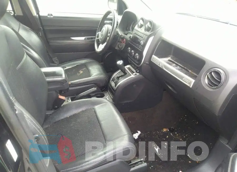 1C4NJDEB3FD151839 Photo# 5