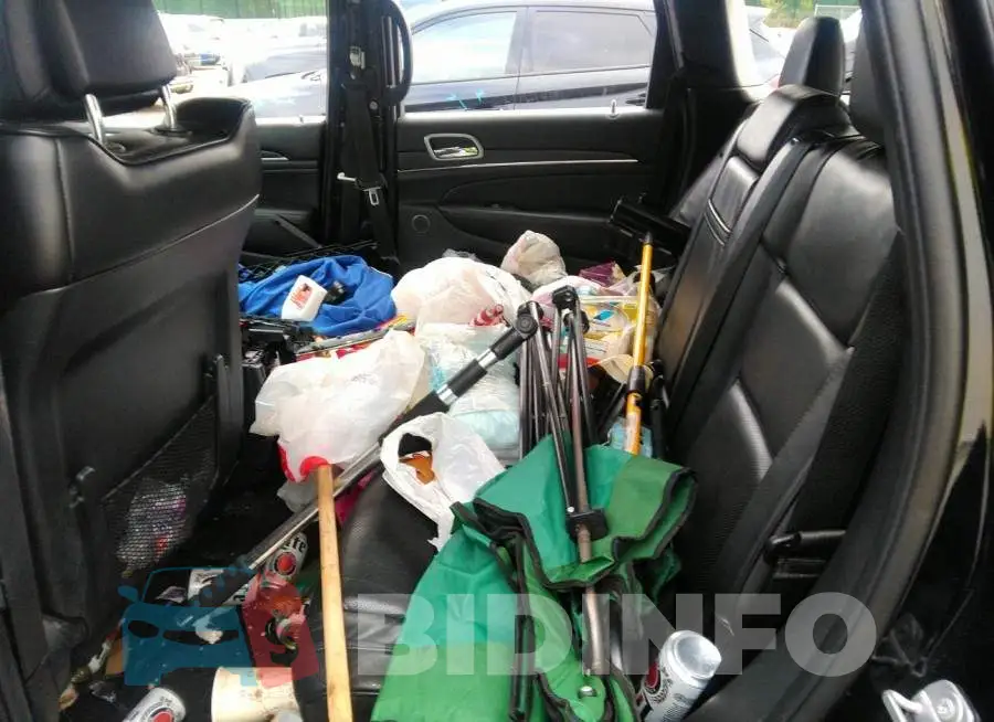 1C4RJFCG9JC502683 Photo# 8