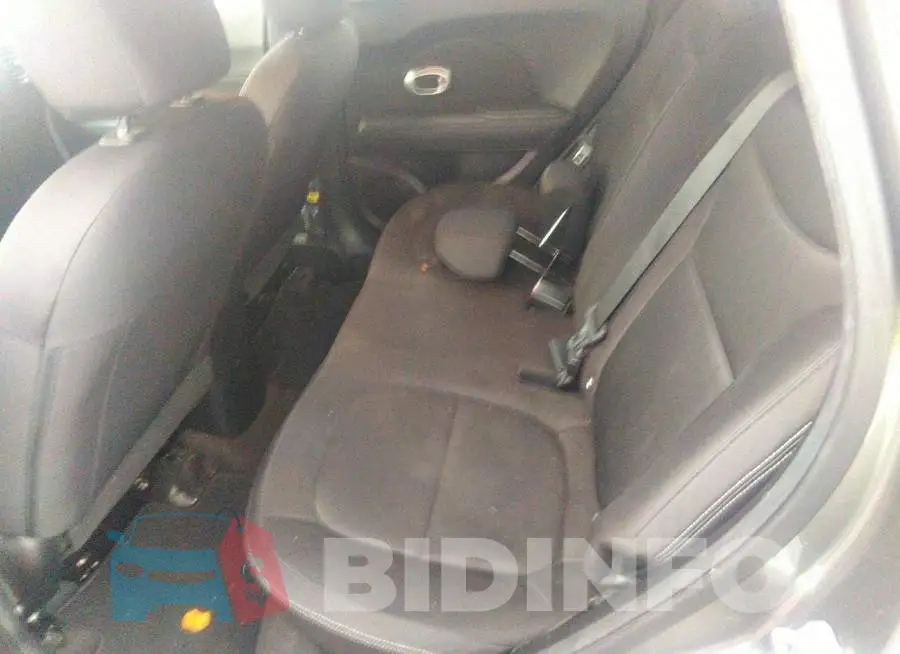 KNDJN2A25G7253141 Photo# 8