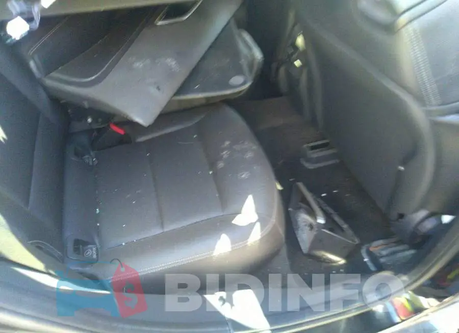 WDCTG4GB9GJ210912 Photo# 8