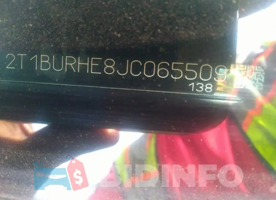 2T1BURHE8JC065509 Photo# 9