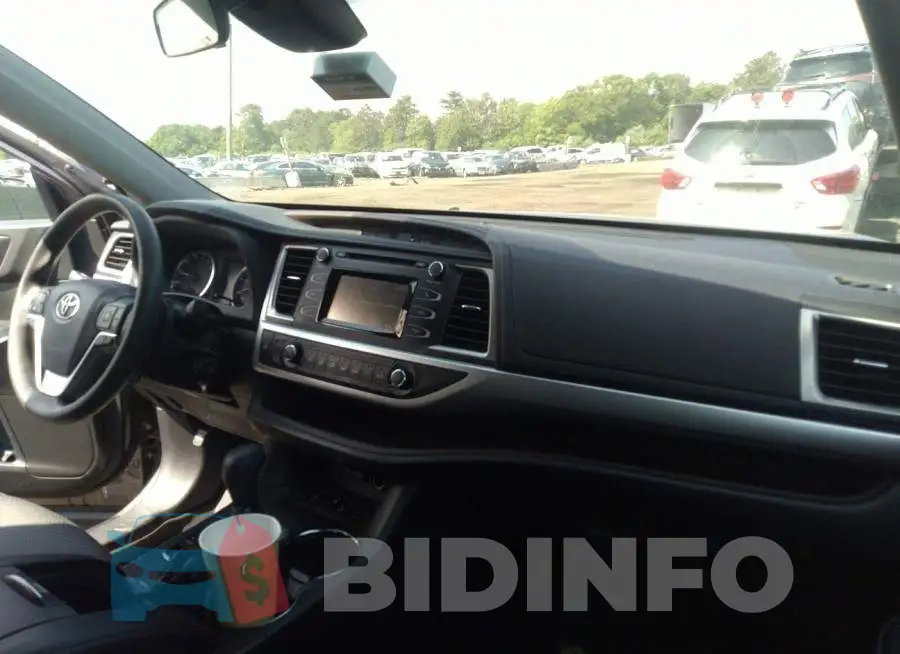 5TDBZRFH5JS488585 Photo# 5
