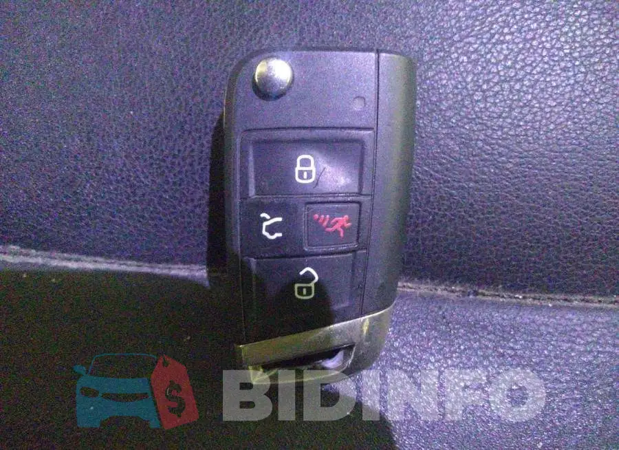 3VW547AU7HM021597 Photo# 11