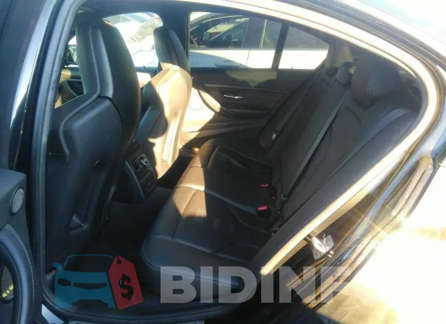 WBS8M9C56J5J78107 Photo# 8