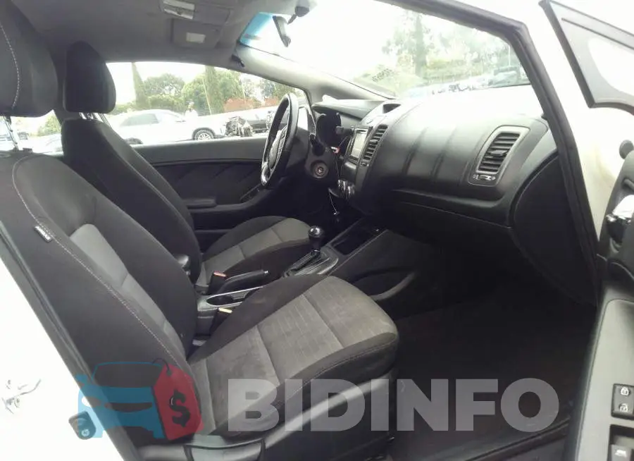 KNAFX5A86F5317037 Photo# 5