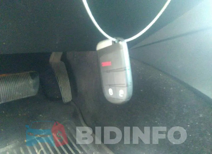 2C3CDXBG1FH752657 Photo# 11
