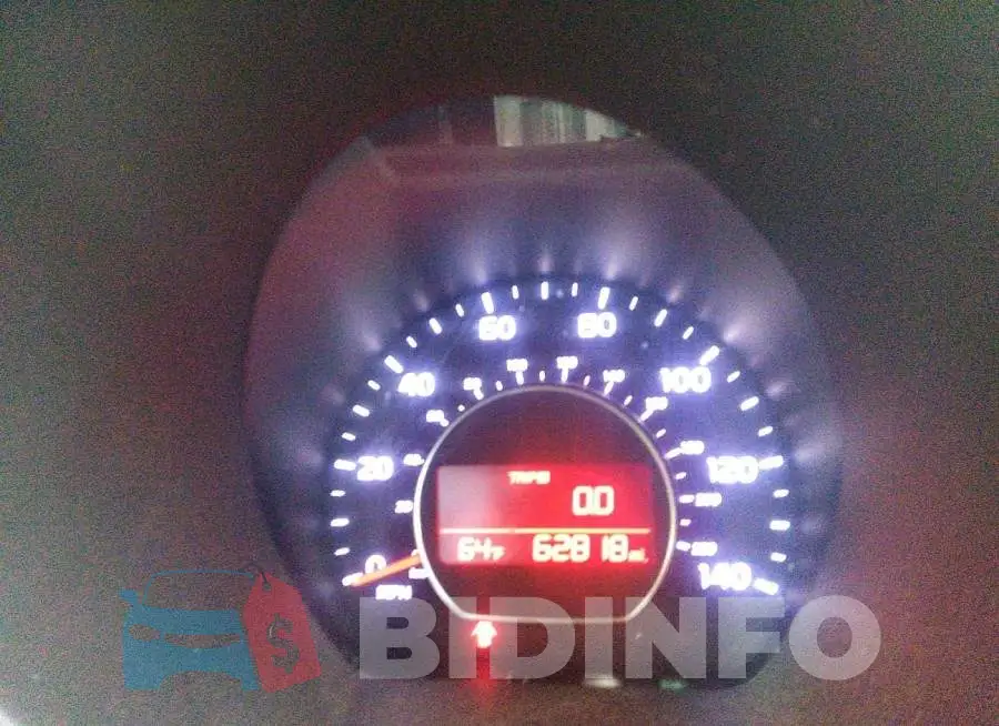 KNDJN2A22H7441682 Photo# 7