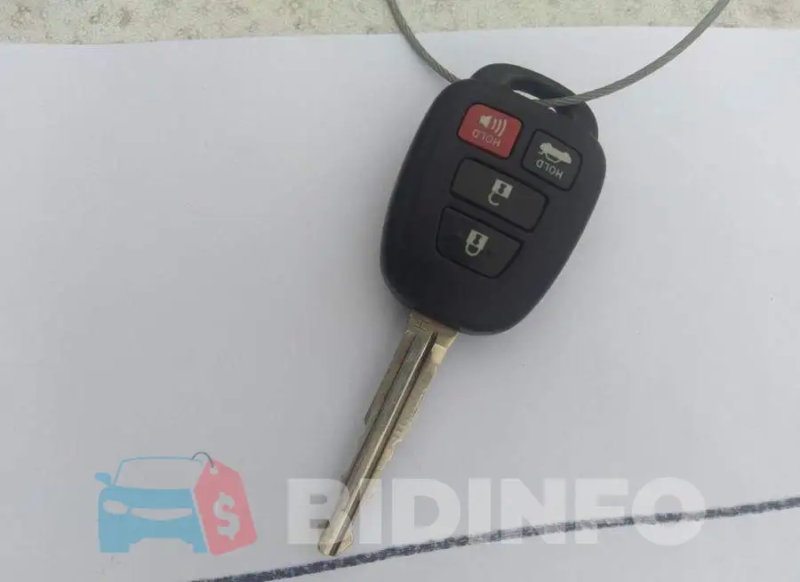 4T1BF1FK1FU044401 Photo# 11