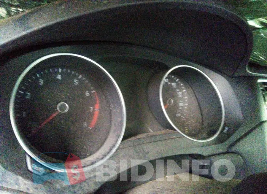 3VW2B7AJ8JM253100 Photo# 7