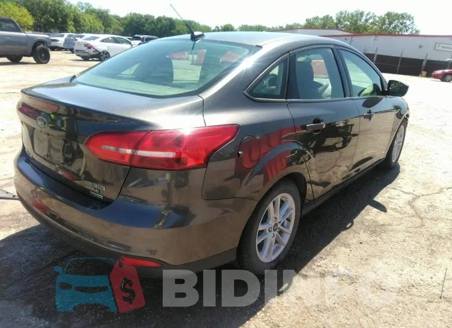 1FADP3FE7JL244400 Photo# 4